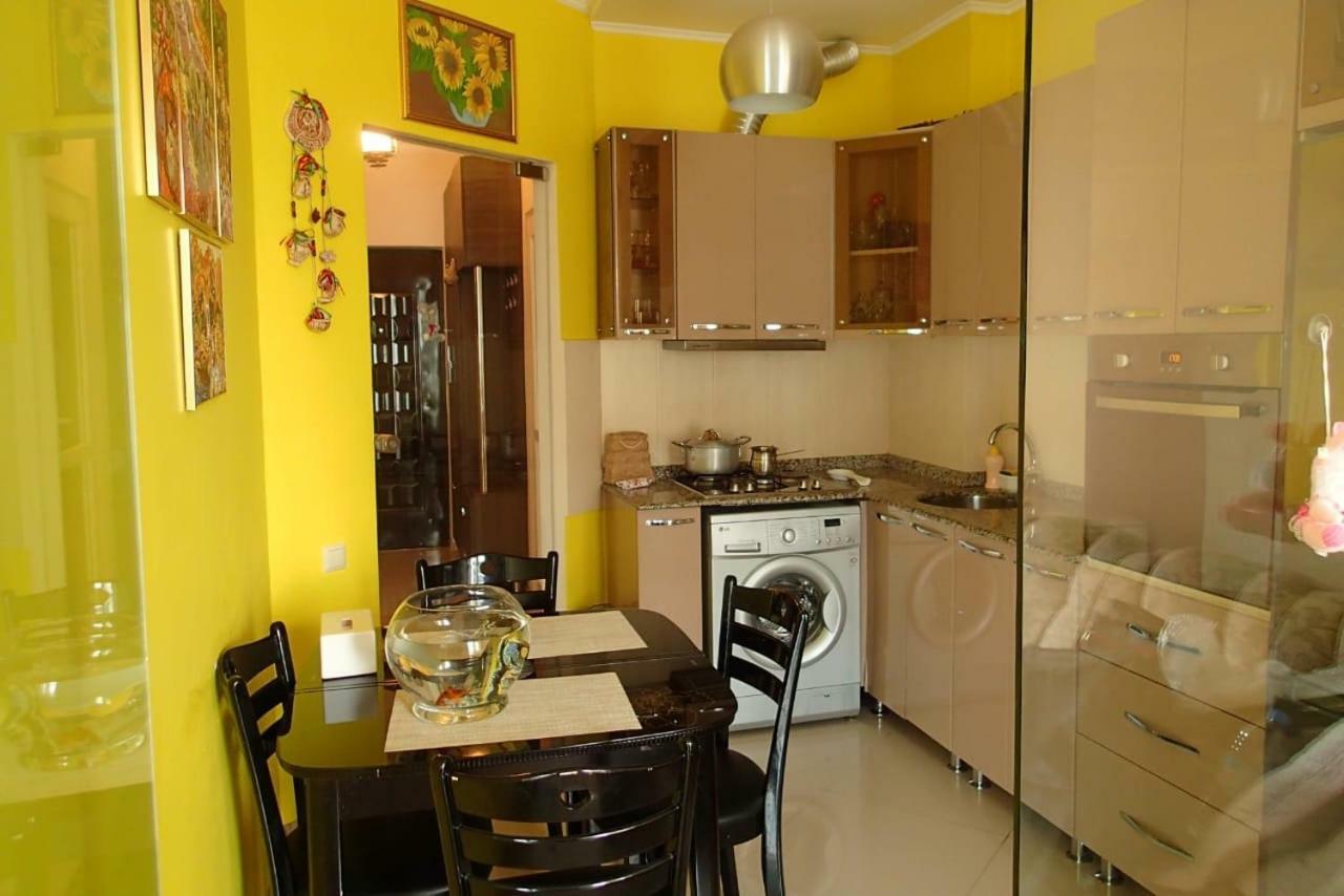 Cocorina Apartment Batumi Ngoại thất bức ảnh