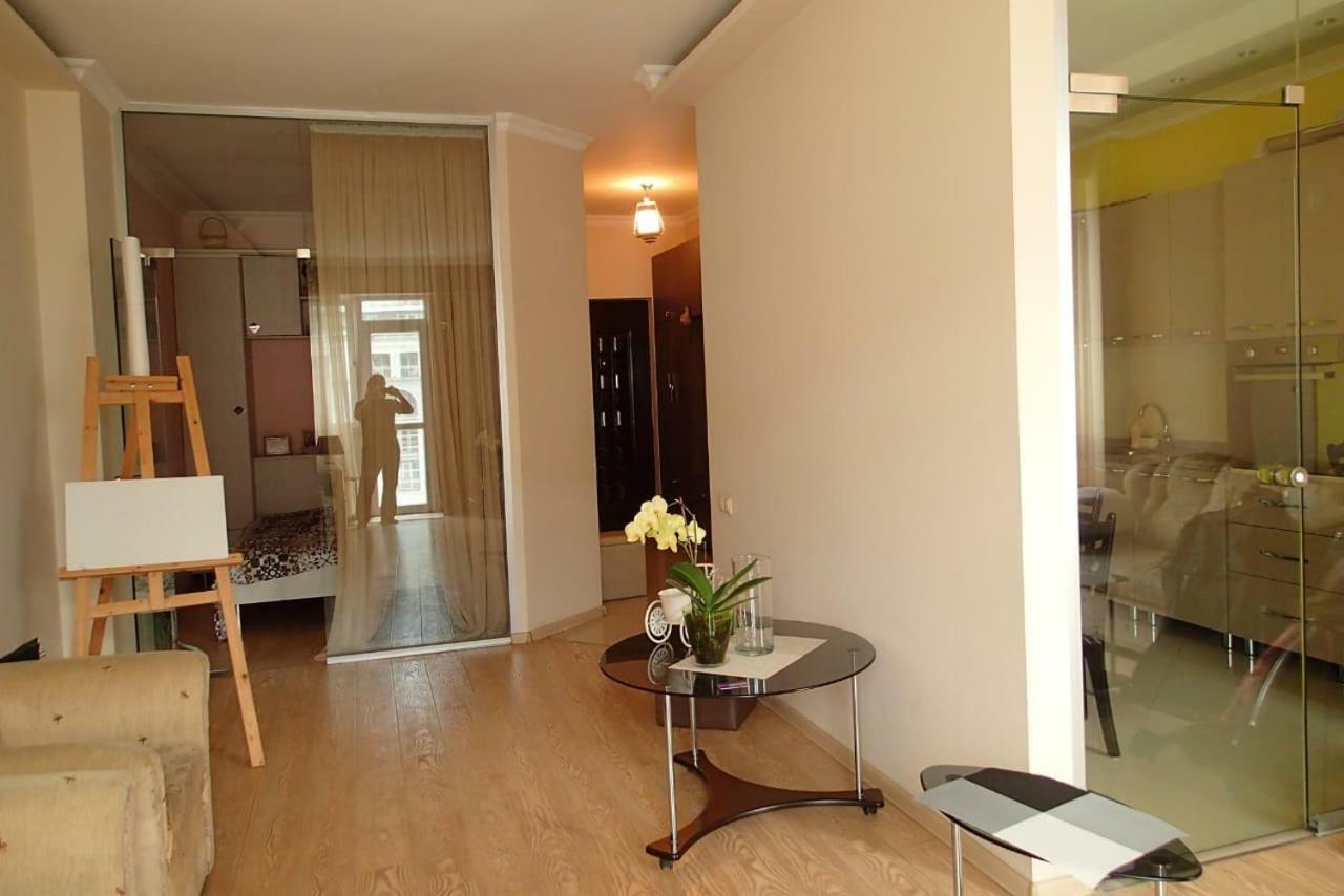 Cocorina Apartment Batumi Ngoại thất bức ảnh